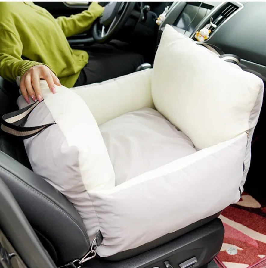 WagSeater™ - Comfy Dog Car Seat Bed (Portable)